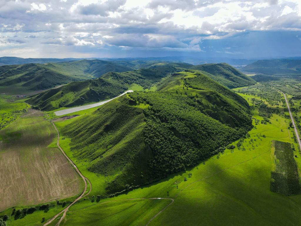 Mongolia Interior: Paisaje de Arxan de la Liga Hinggan